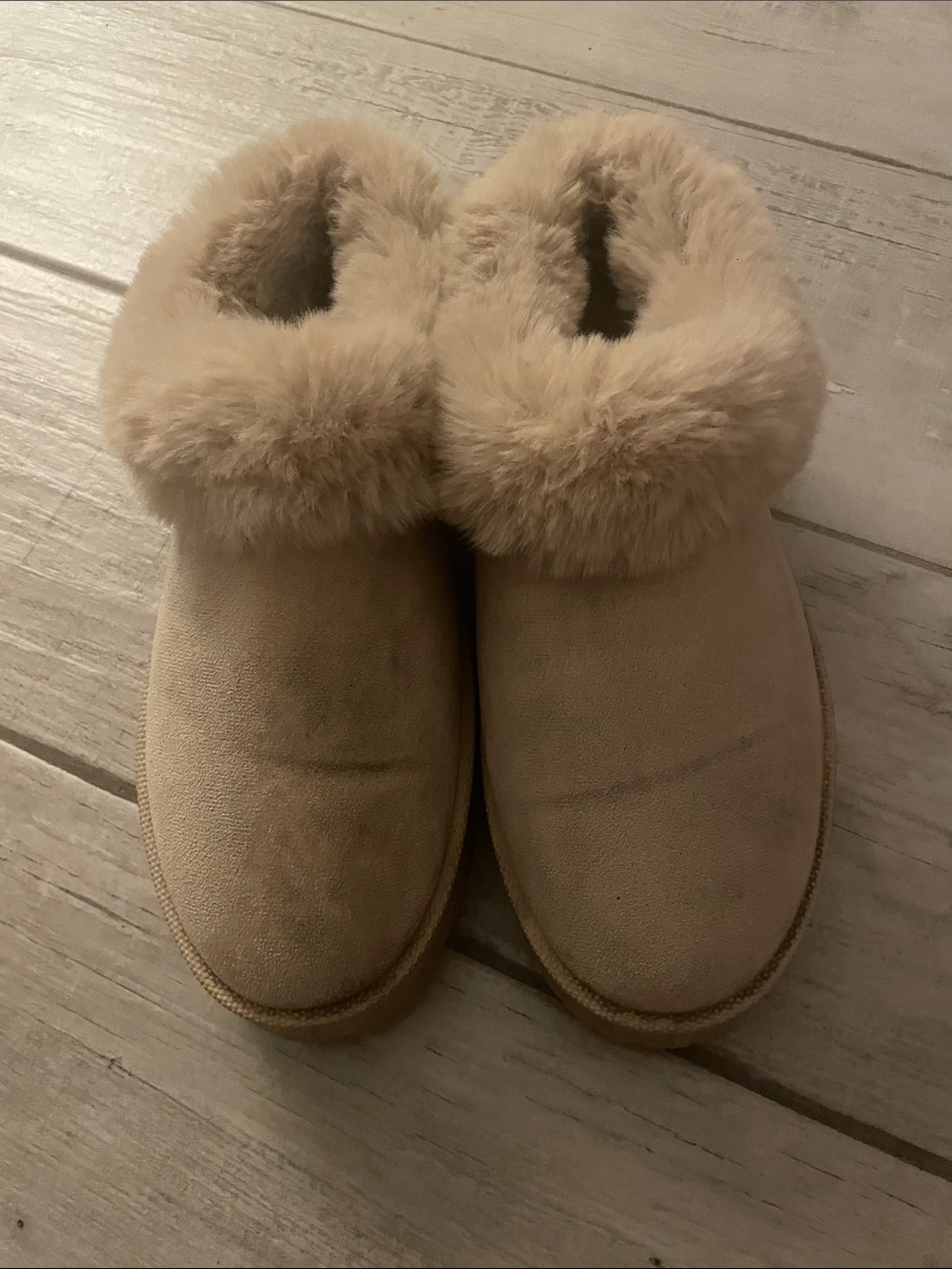 Cozy Women’s Shearling-Lined Slip-On Slipper Boot in Beige